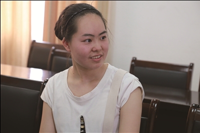 访江海阳光受助学子2018年新生闾莹—— 兴趣是最好的老师