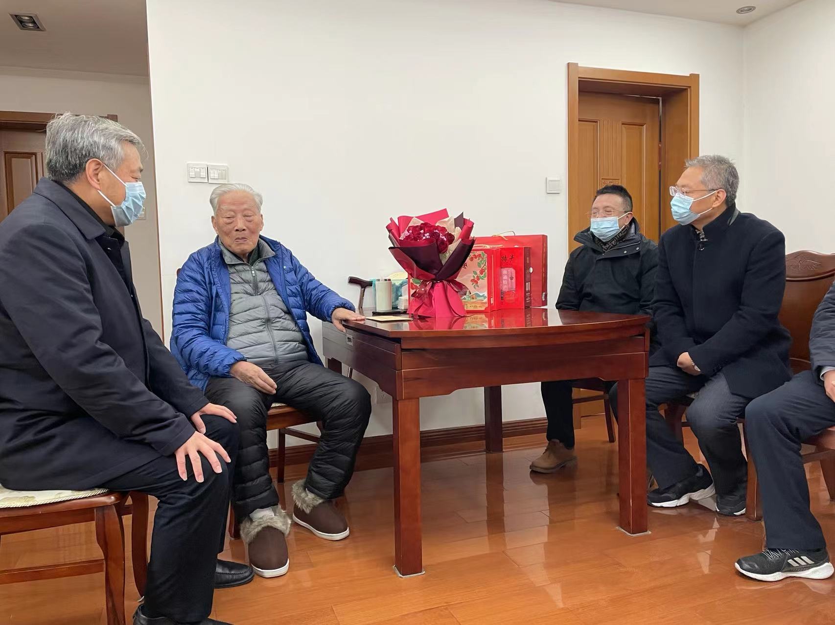 市慈善总会新春走访爱心人士、爱心企业、爱心单位代表