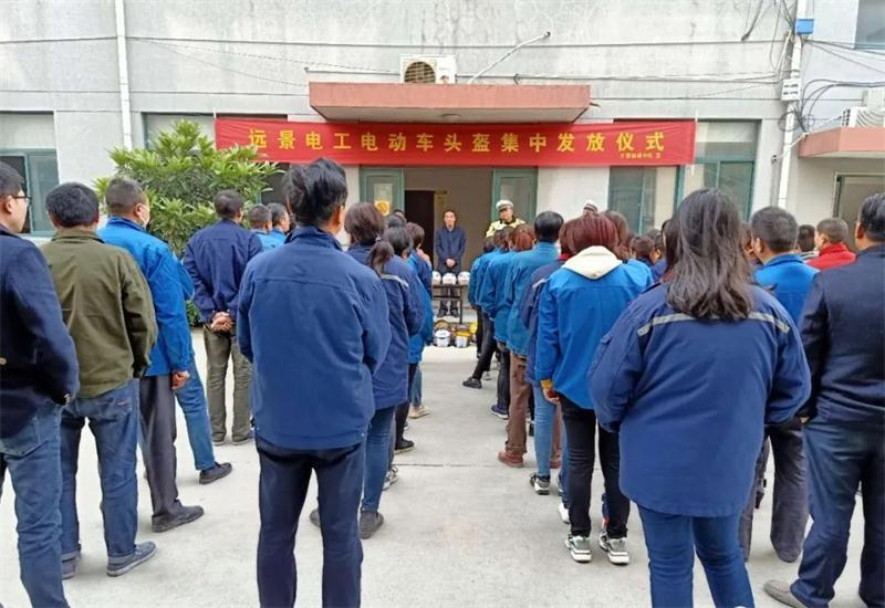 董桂香：一肩挑起三重责 心怀大爱乐奉献